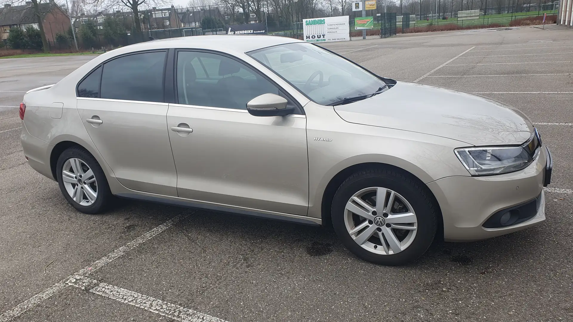 Volkswagen Jetta 1.4 TSI Hybr Comf,nav,ecc,aut,lmv, Beige - 1