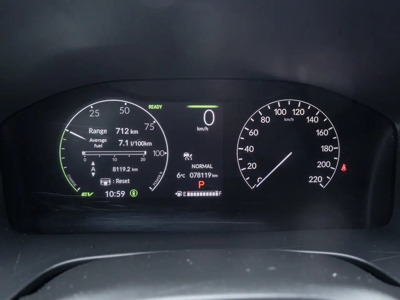 Honda CR-V снимка Honda CR-V