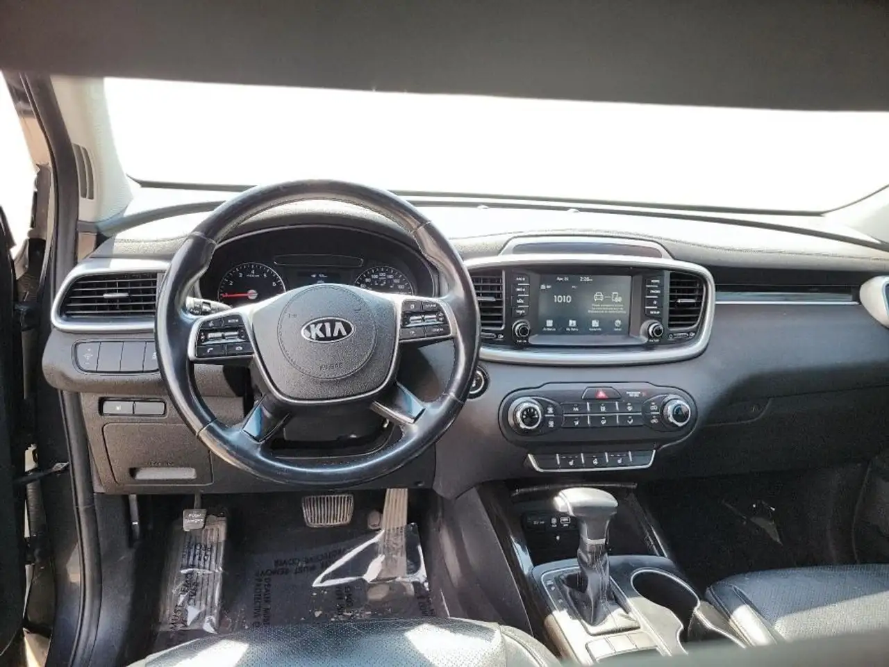 Kia Sorento снимка Kia Sorento