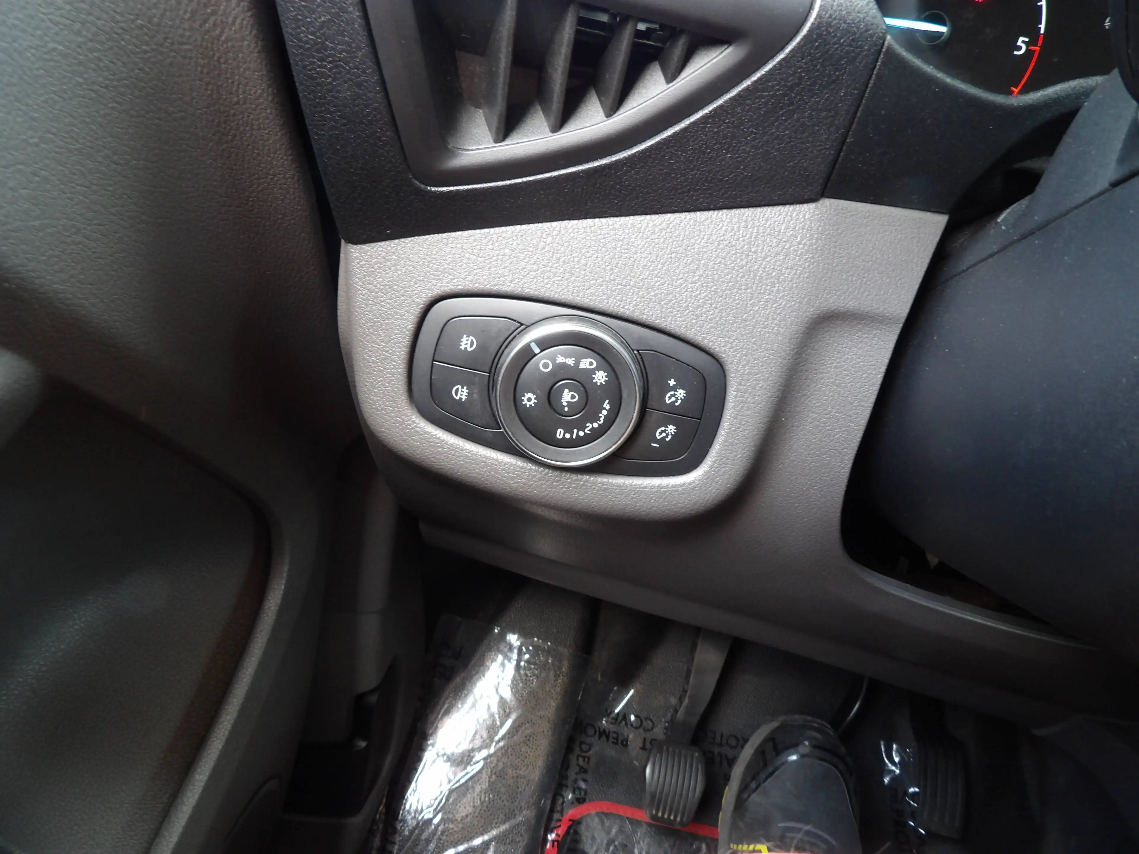 Ford Transit Connect 200 1.5 EcoBoost - Lichte vracht! 3plc - trekhaak. — photo 20