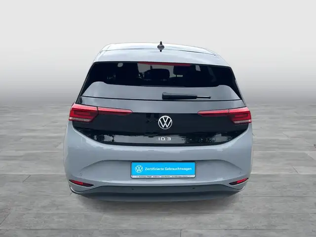 Volkswagen Id.3 view 4