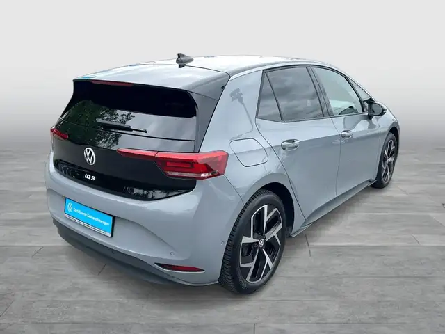 Volkswagen Id.3 view 5