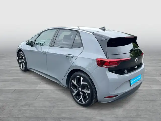 Volkswagen Id.3 view 3