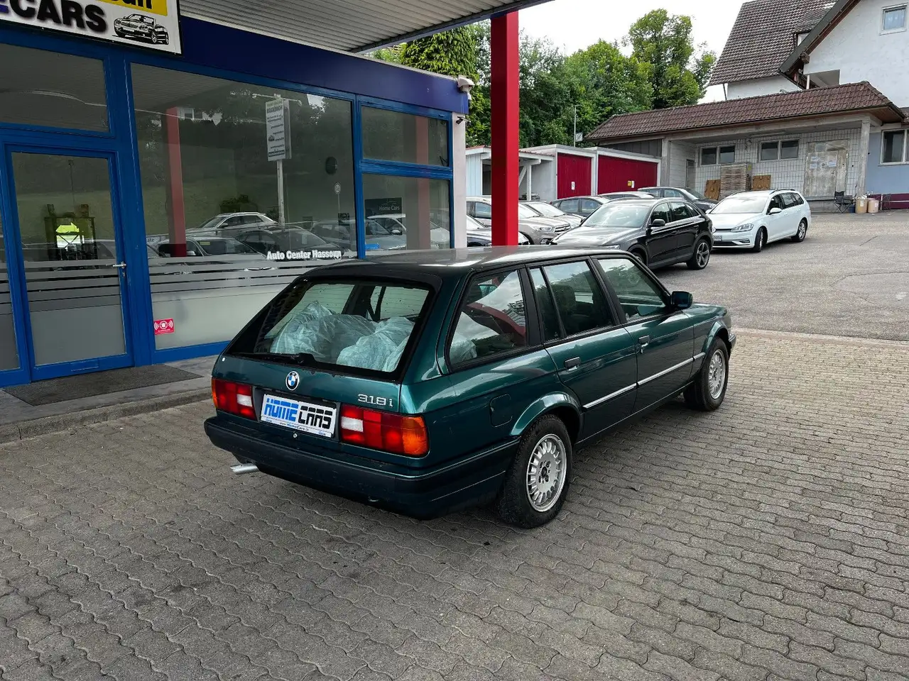 BMW 318 i Touring, foto 12