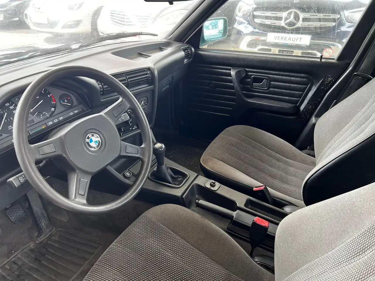 BMW 318 i Touring, foto 7