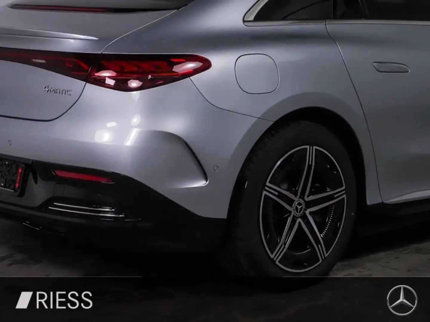 Mercedes-Benz EQE 500 4MATIC AMG Sport Distr Burmes Pano Hyper Silber - 2