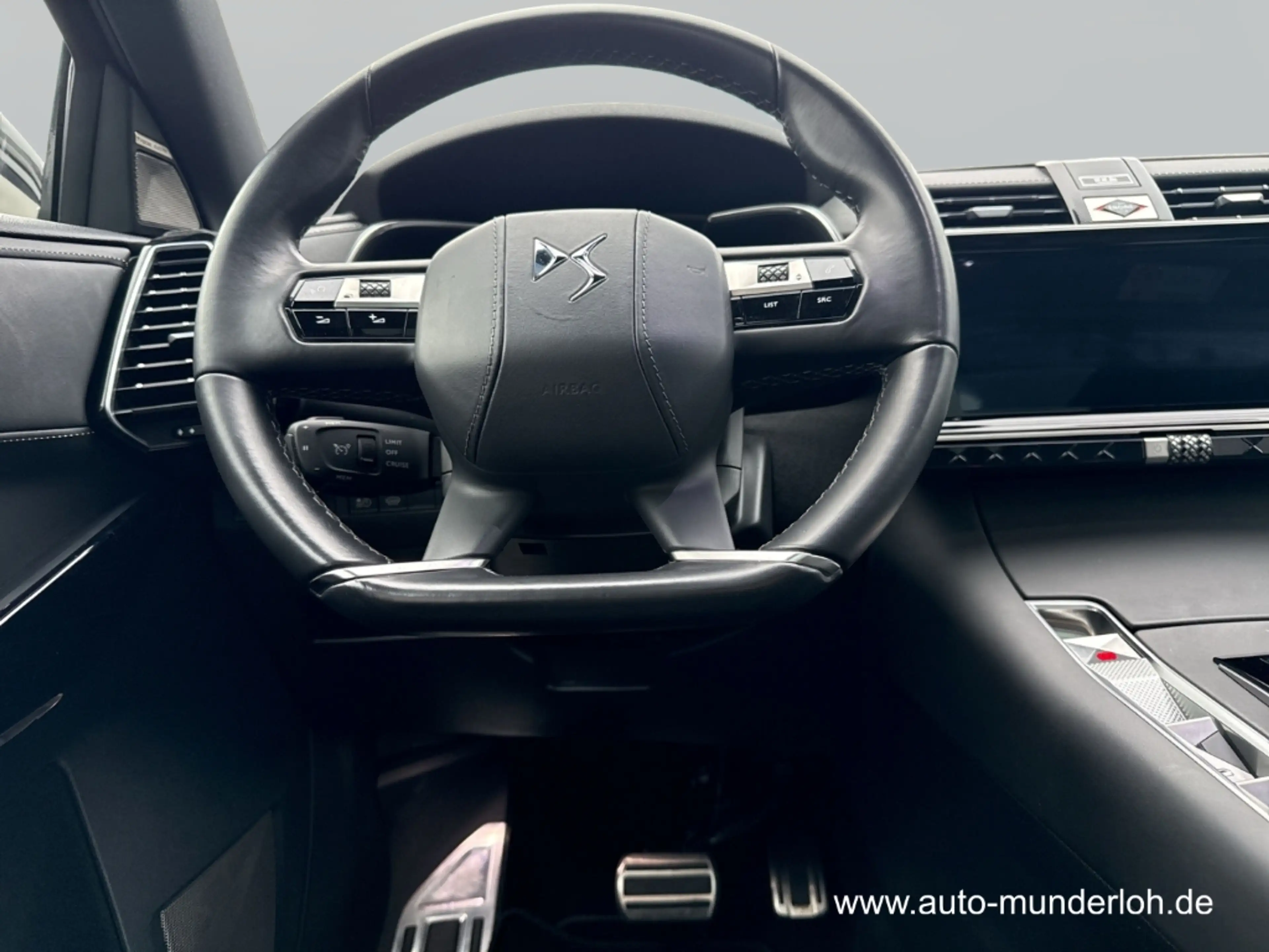 DS Automobiles DS 7 E-Tense 225 4x2 Rivoli PANORAMA KLIMA NAVI OPERA-P — photo 9