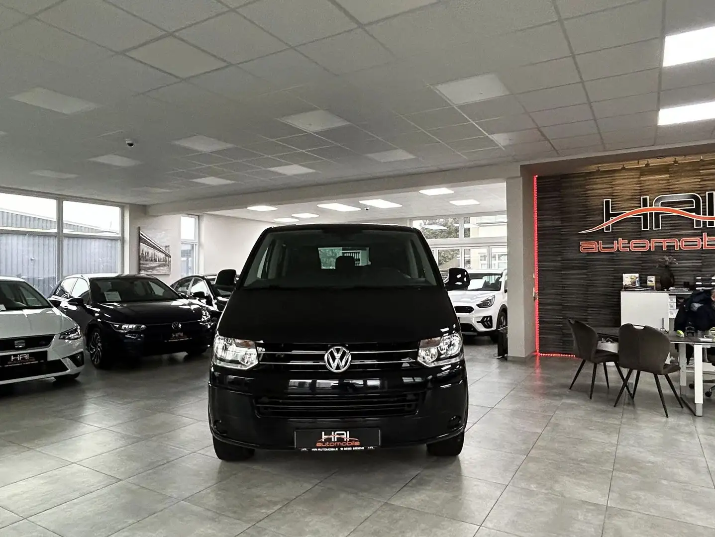 Volkswagen T5 Caravelle Comfortline lang 8-Sitzer/Navi/Automatik Noir - 2