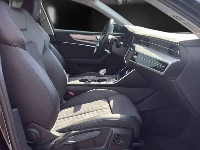 Audi A6 view 13