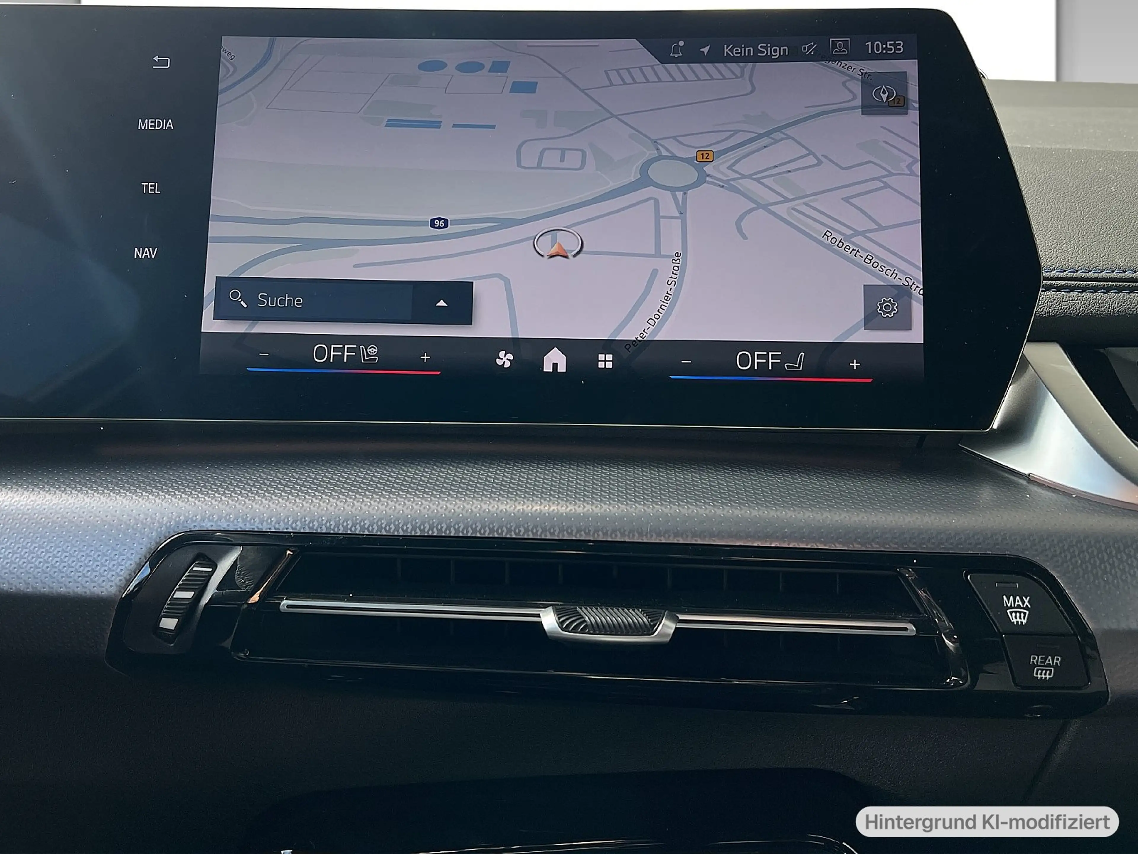 BMW 223 i Active Tourer — photo 8