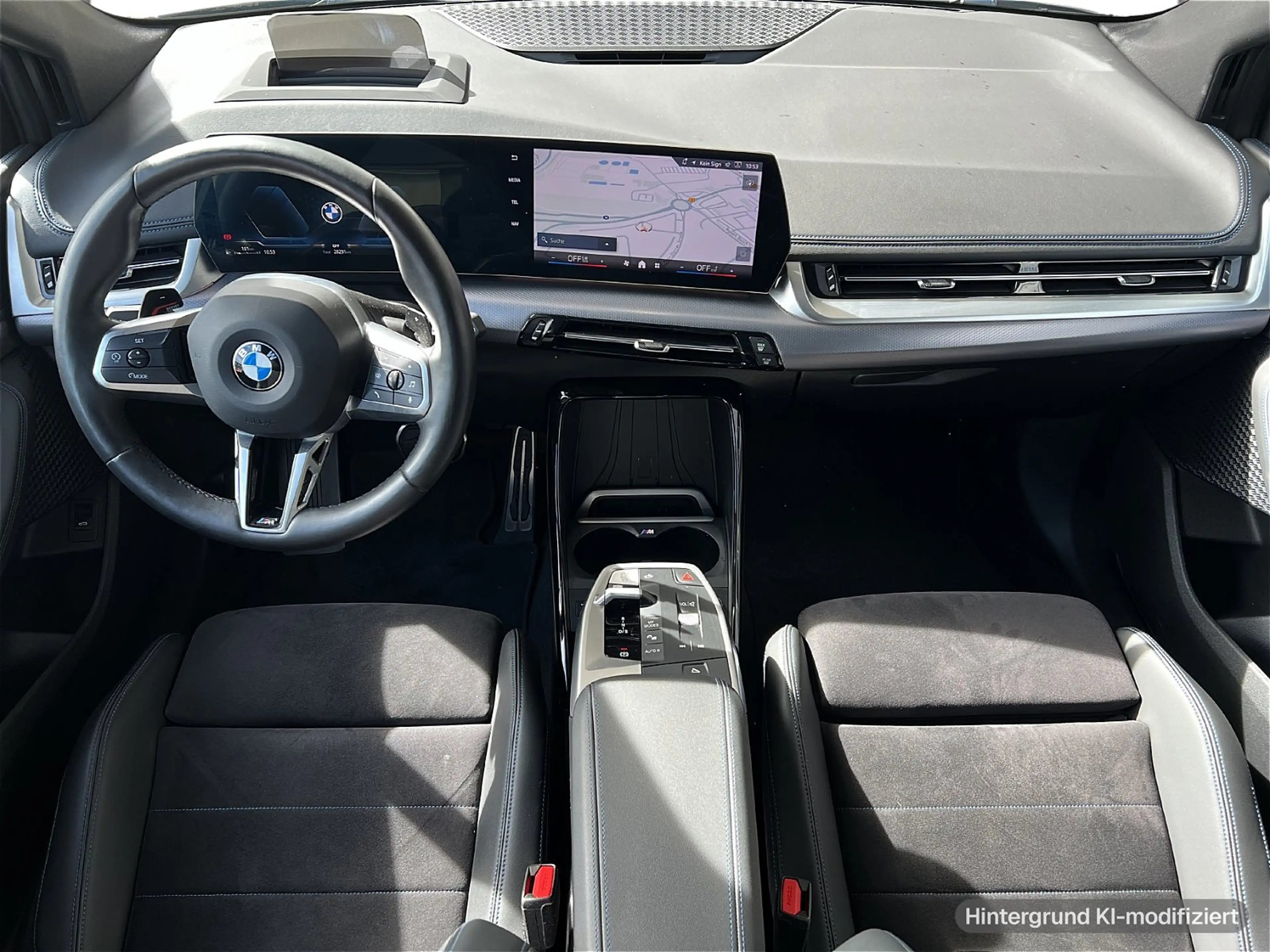 BMW 223 i Active Tourer — photo 7