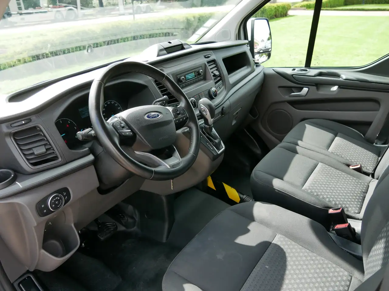 2023 Ford Transit Custom 300 2.0 TDCI L2H1 AUT 96kW AC | 3-SEATS | 8999 EX, photograph 9