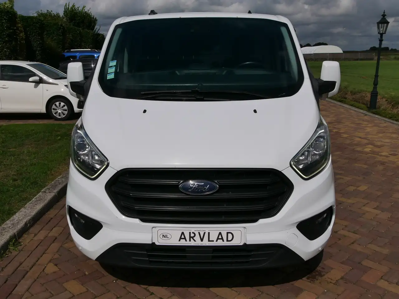 2023 Ford Transit Custom 300 2.0 TDCI L2H1 AUT 96kW AC | 3-SEATS | 8999 EX, photograph 3