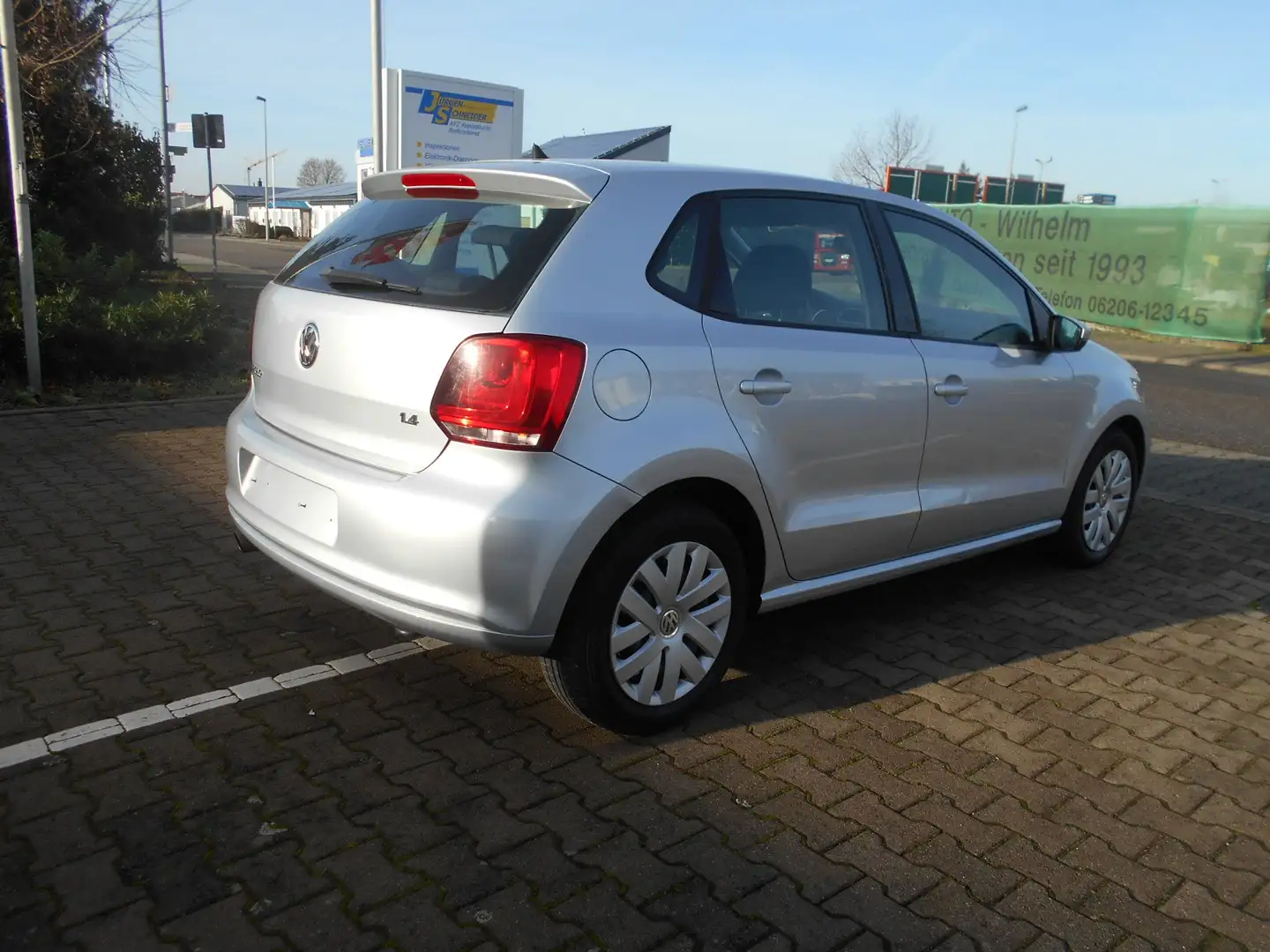 Volkswagen Polo Comfortline/Klimatic/4xel.FH/ 36500 KM/1.Hd./ Gris - 2