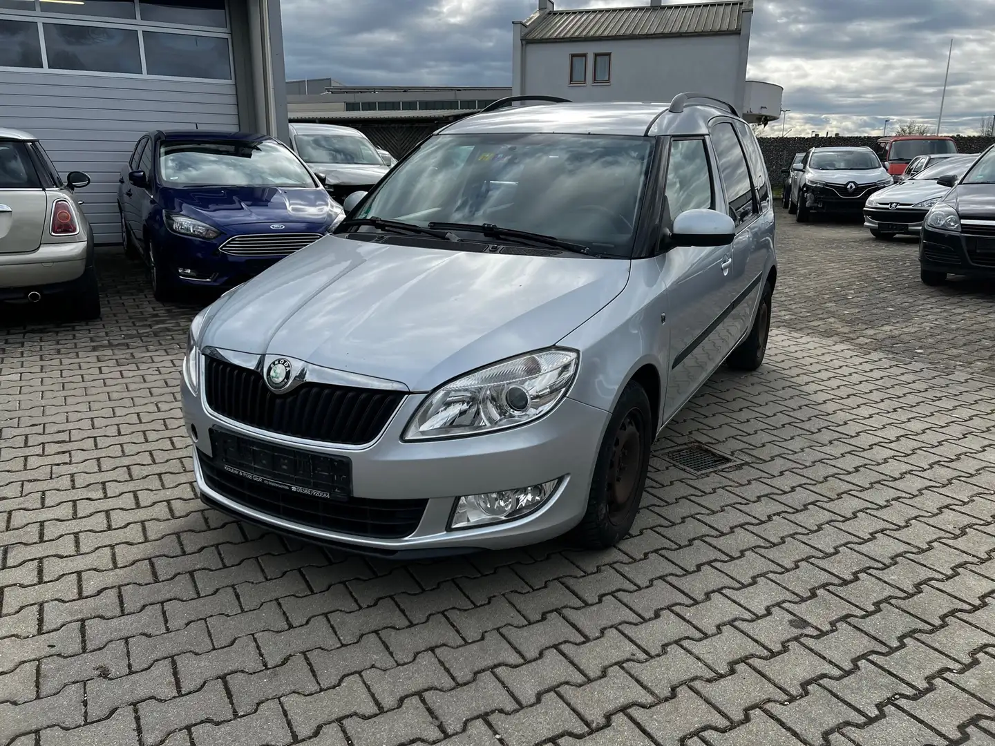 Skoda Roomster Active Szary - 2