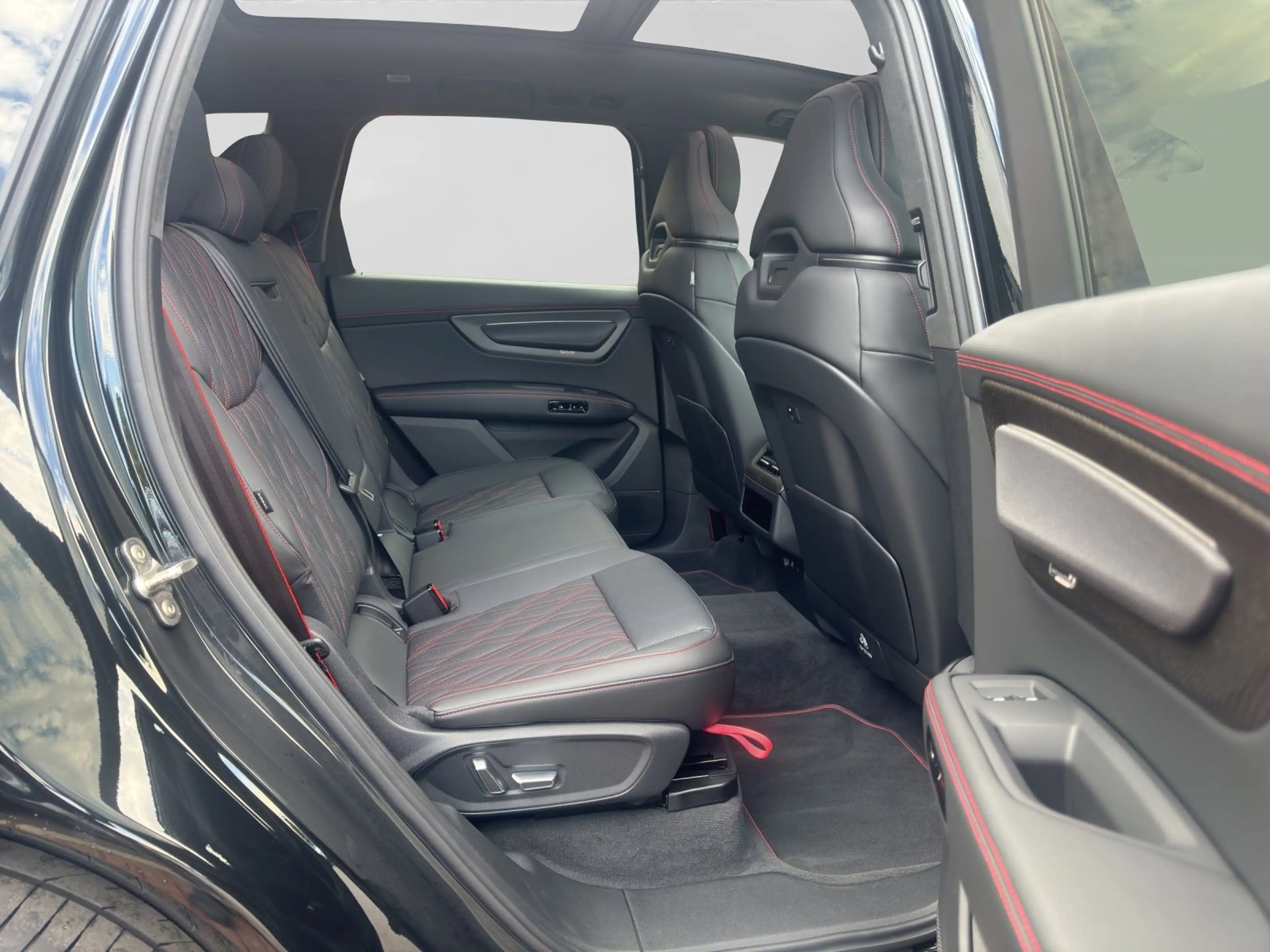 Audi Q7 TDI Q 2x S LINE MATRIX BuO PANO HuD LM23 — photo 6