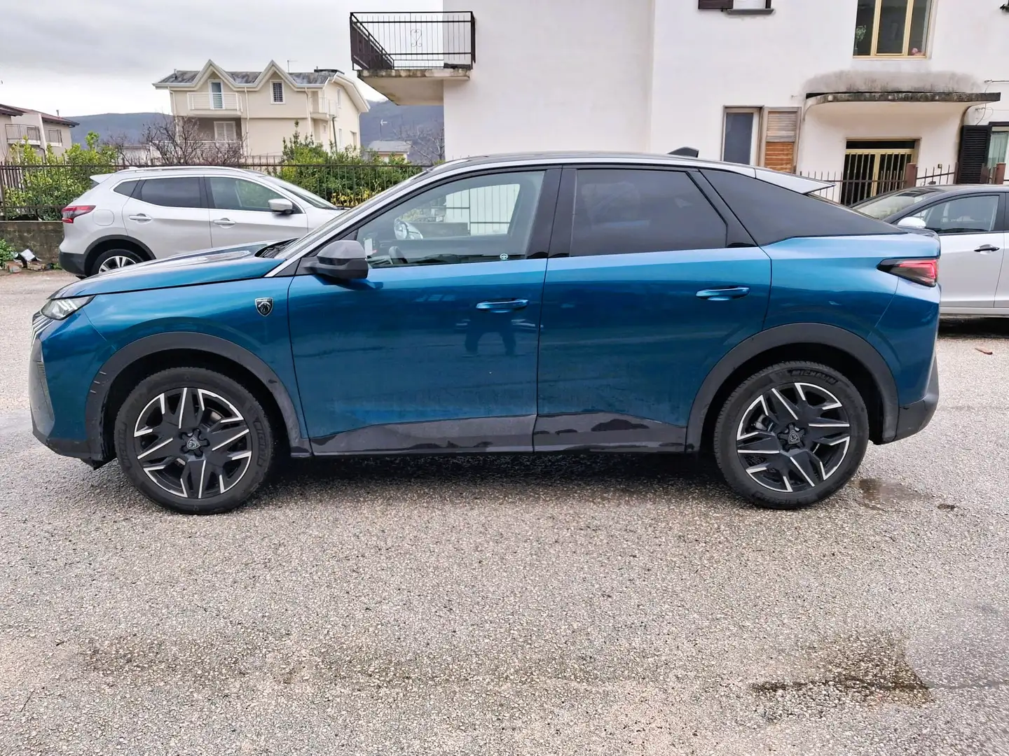 Peugeot 3008 3008 III  1.2 hybrid GT 145cv e-dcs6 - 2