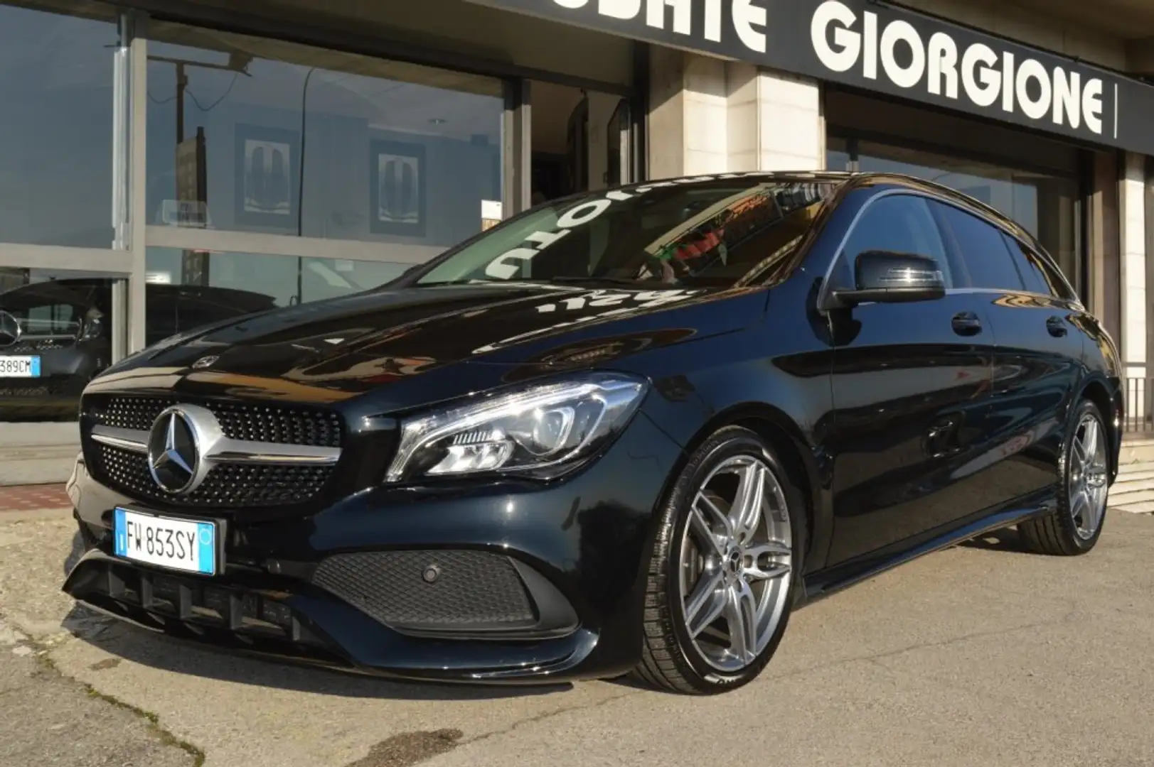 Mercedes-Benz CLA 200 CLA Shooting Brake 200 d Premium auto FL Nero - 1