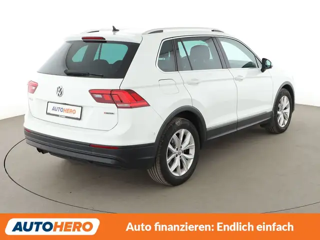 Volkswagen Tiguan view 6