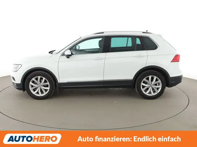 Volkswagen Tiguan view 3