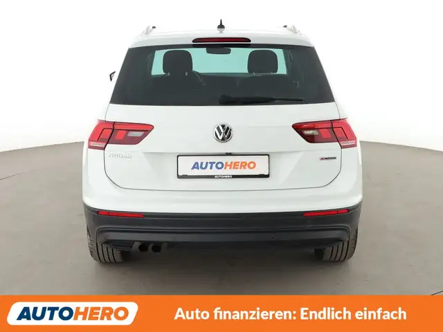 Volkswagen Tiguan view 5