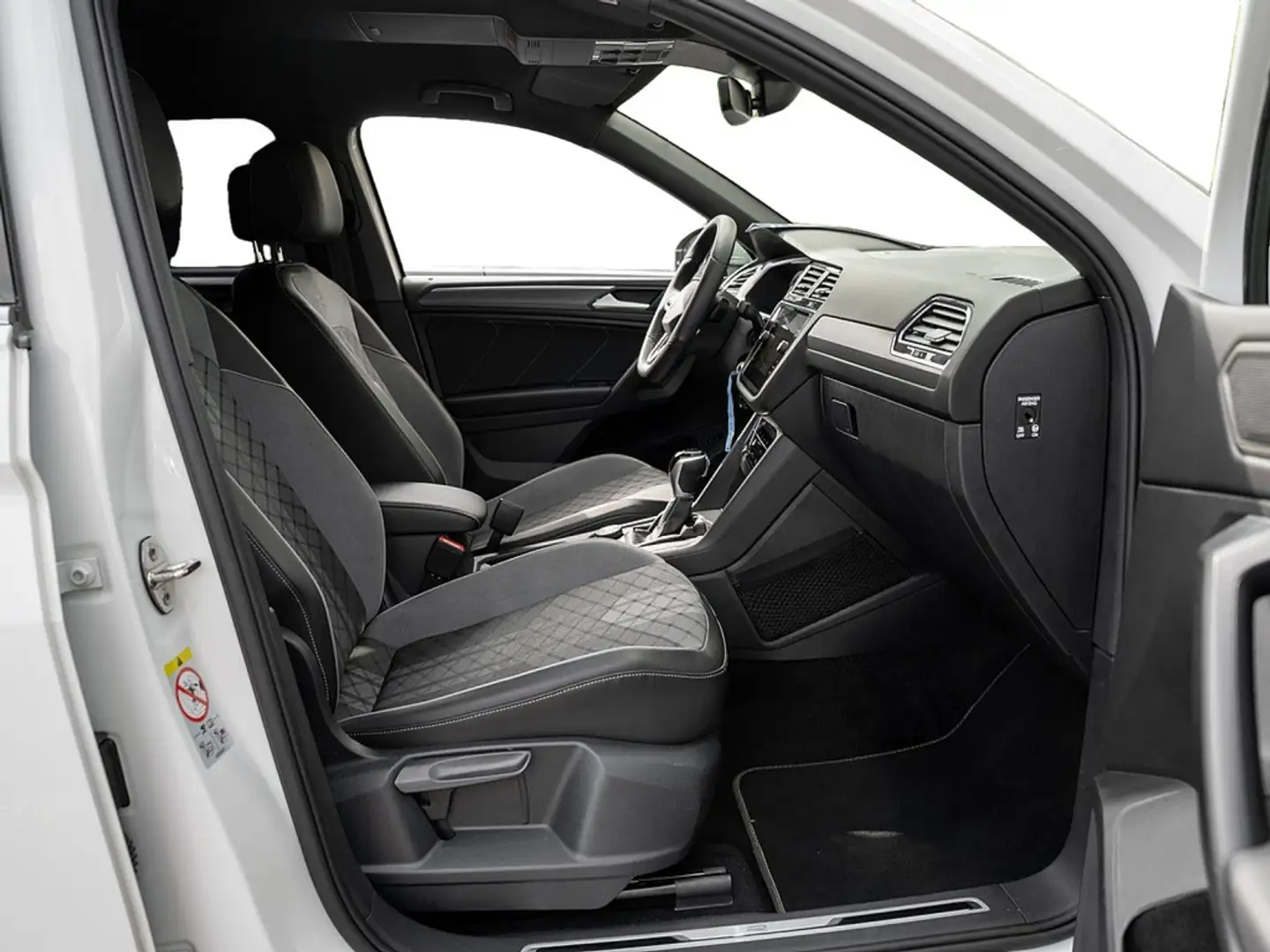 Volkswagen Tiguan Allspace 2.0 TDI R-Line 4M DSG AHK KAM Weiß - 2