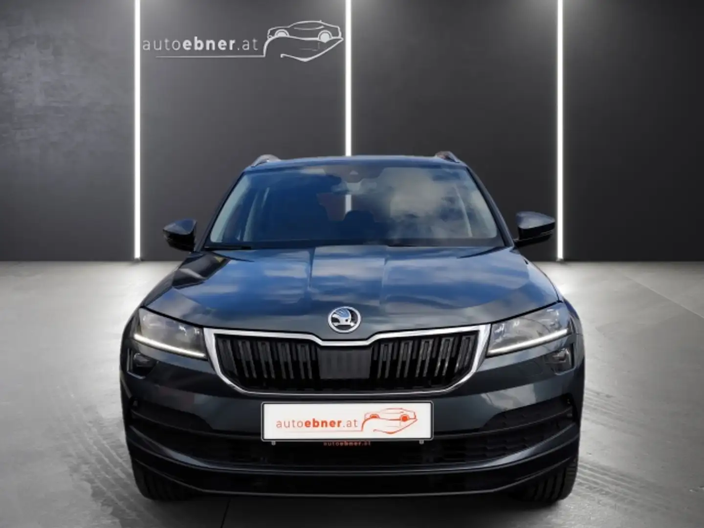 Skoda Karoq Karoq 2,0 150PS AT 4WD Style Limited Grau - 2