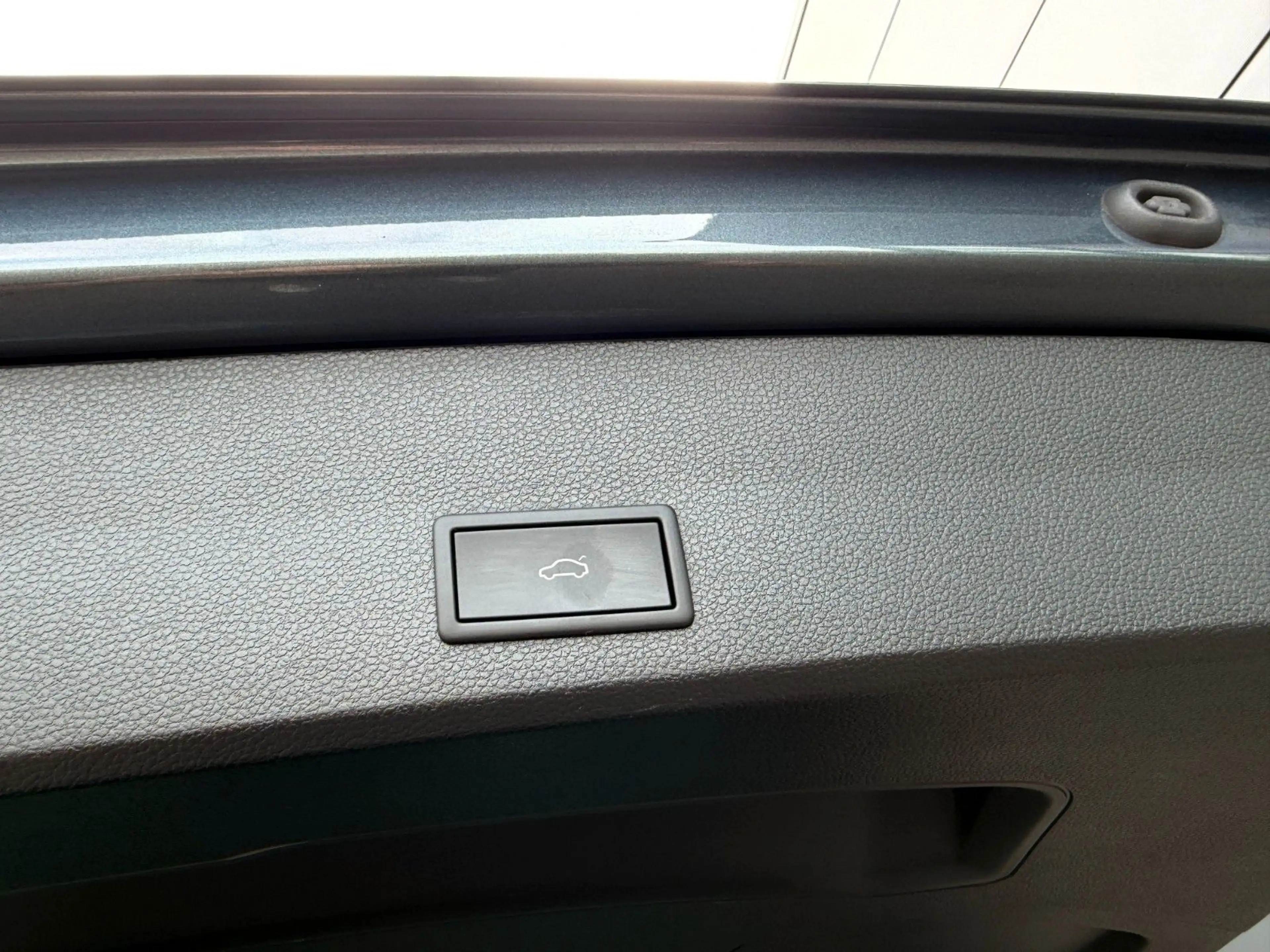 SEAT Ateca FR 4Drive Pano 19" Keyless AHK VC Lane — photo 15