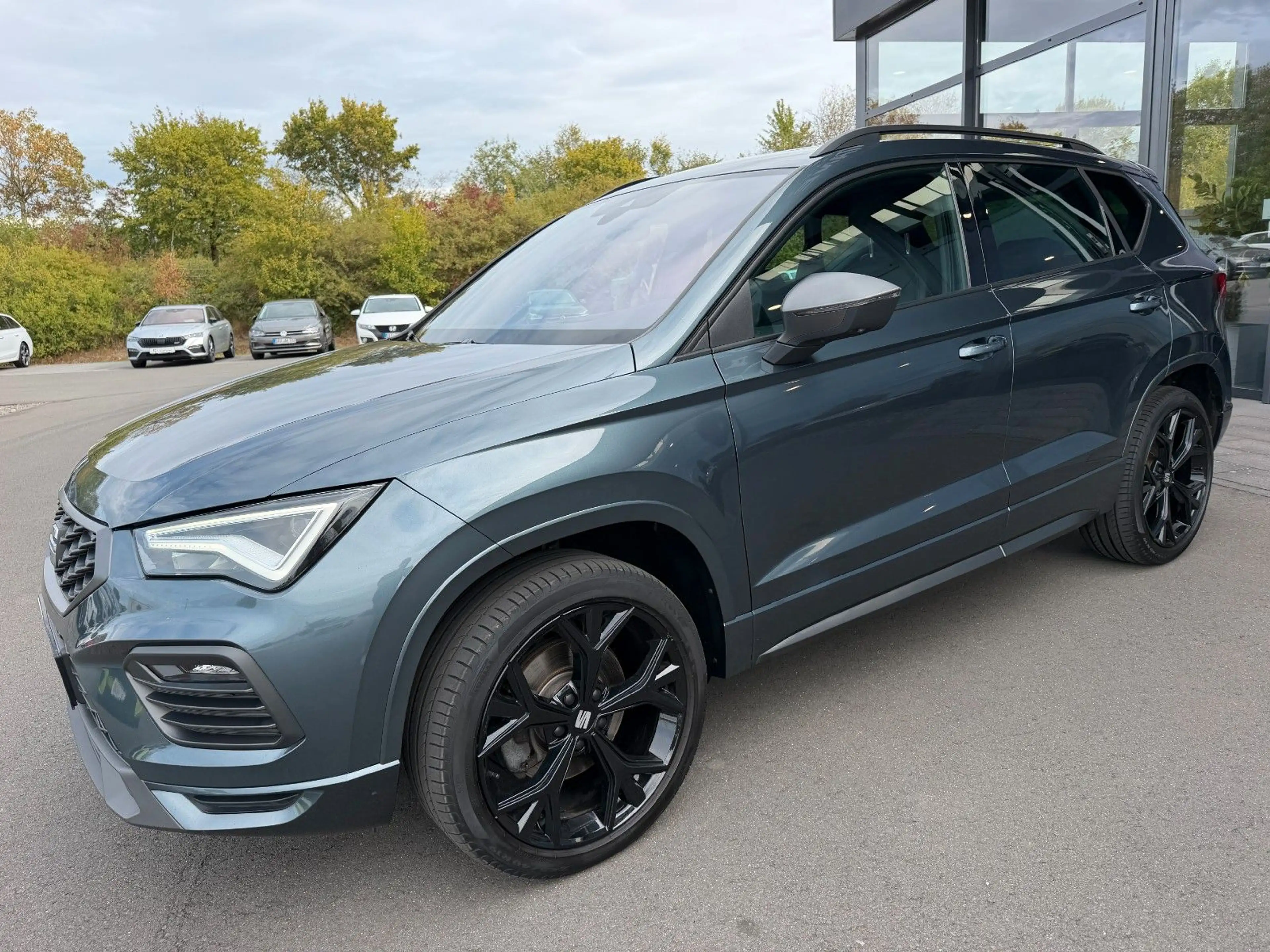 SEAT Ateca FR 4Drive Pano 19" Keyless AHK VC Lane