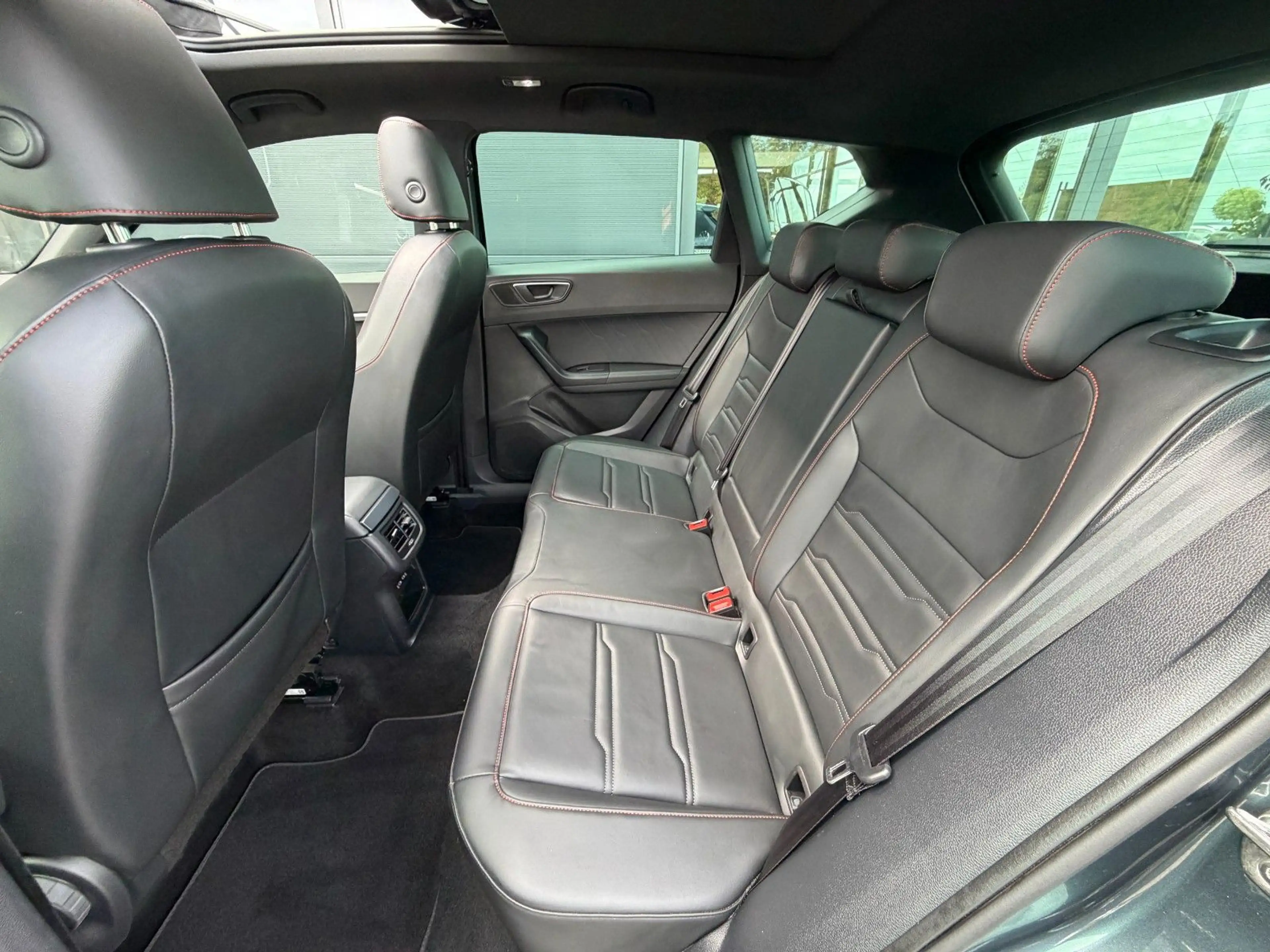 SEAT Ateca FR 4Drive Pano 19" Keyless AHK VC Lane — photo 13