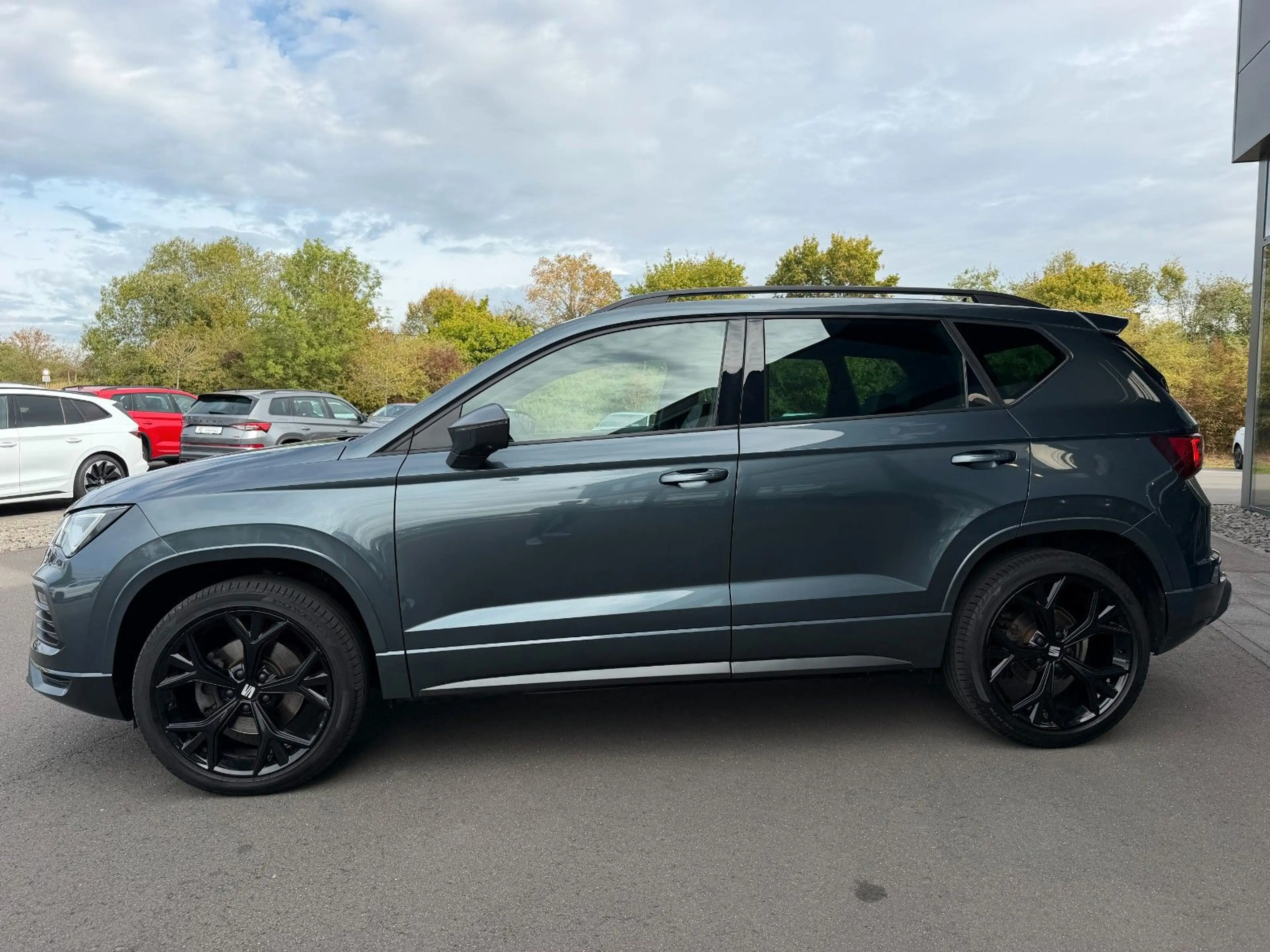 SEAT Ateca FR 4Drive Pano 19" Keyless AHK VC Lane — photo 10