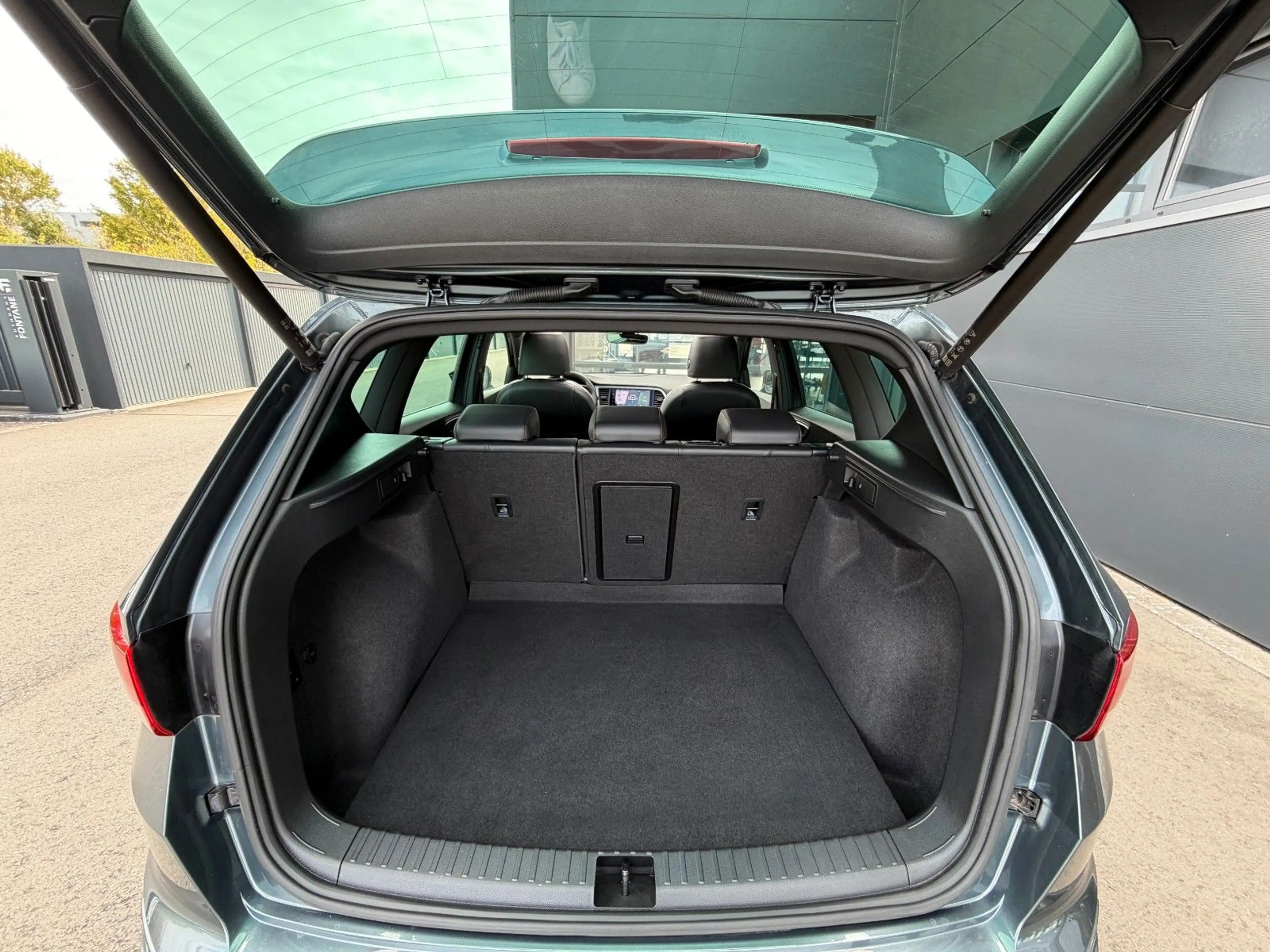 SEAT Ateca FR 4Drive Pano 19" Keyless AHK VC Lane — photo 14