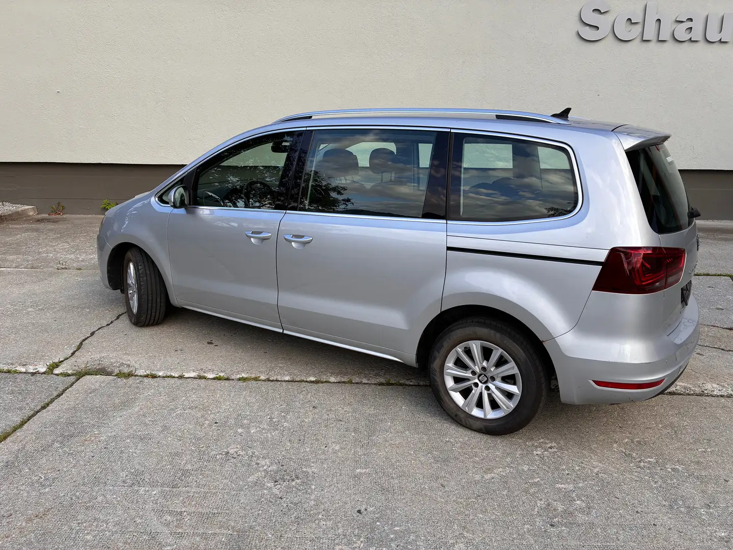 SEAT Alhambra Alhambra Executive 2,0 TDI CR 4WD Executive Grau - 2