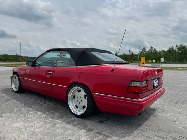 Mercedes-Benz E 320 E 320 Kabriolet TOP Zustand SOFORT Leder/Automatik/Tempomat/Klimaautomatik