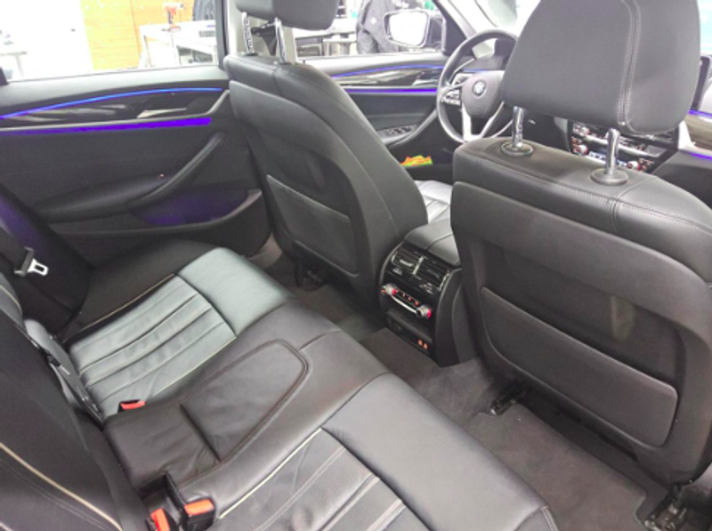 BMW 530 d Touring Aut. Luxury Line AHK/CAM/ACC/HUD — photo 9