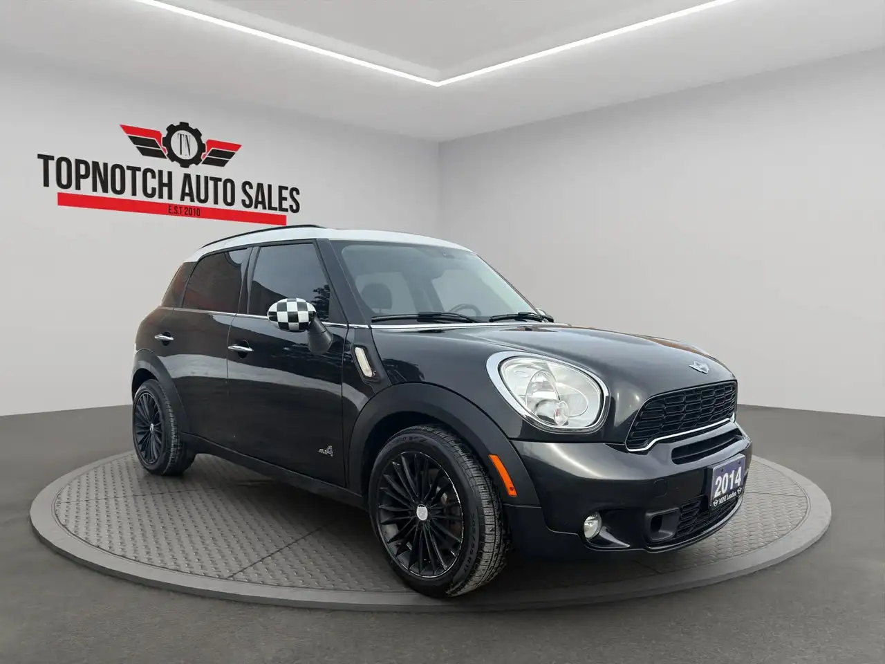 MINI Cooper Countryman снимка MINI Cooper Countryman