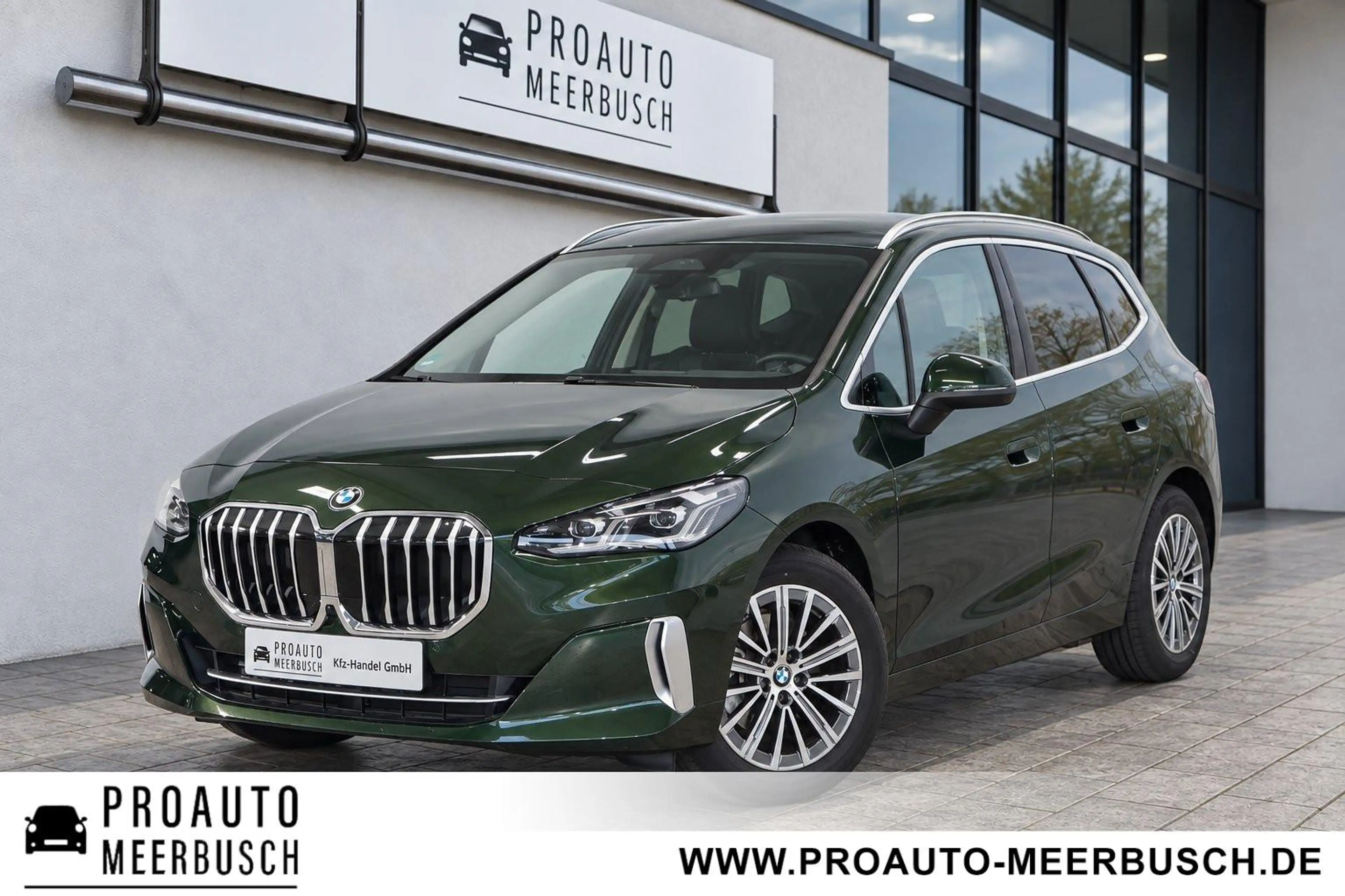 BMW 220 d Active Tourer Luxury Line MASSAGE/AHK/HUD