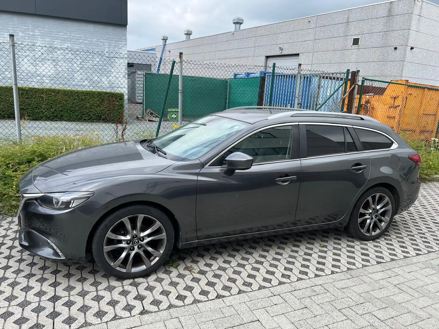 Mazda 6 6 2.2 D 4WD Skydrive Серый - 1