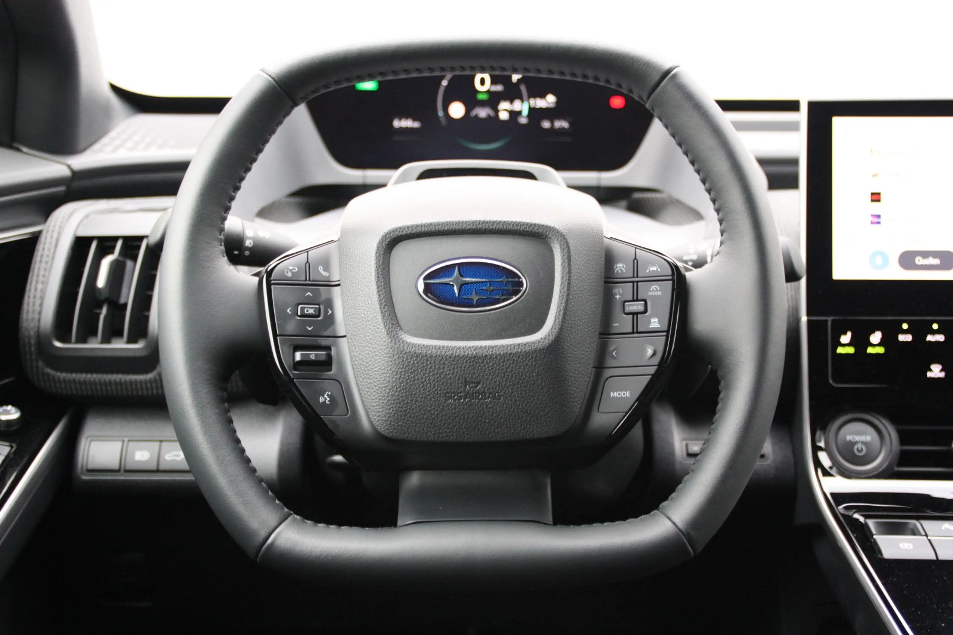 Subaru Solterra Platinum plus AWD Wärmepumpe / 3ph — photo 13