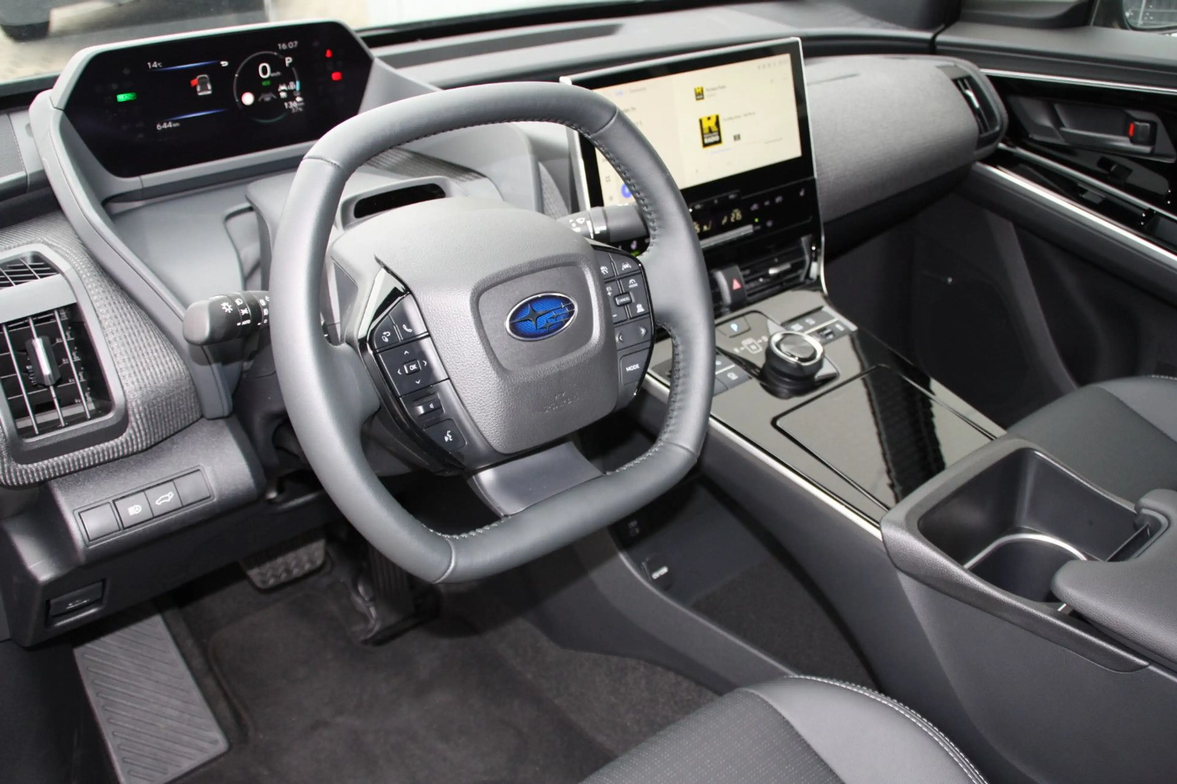 Subaru Solterra Platinum plus AWD Wärmepumpe / 3ph — photo 7