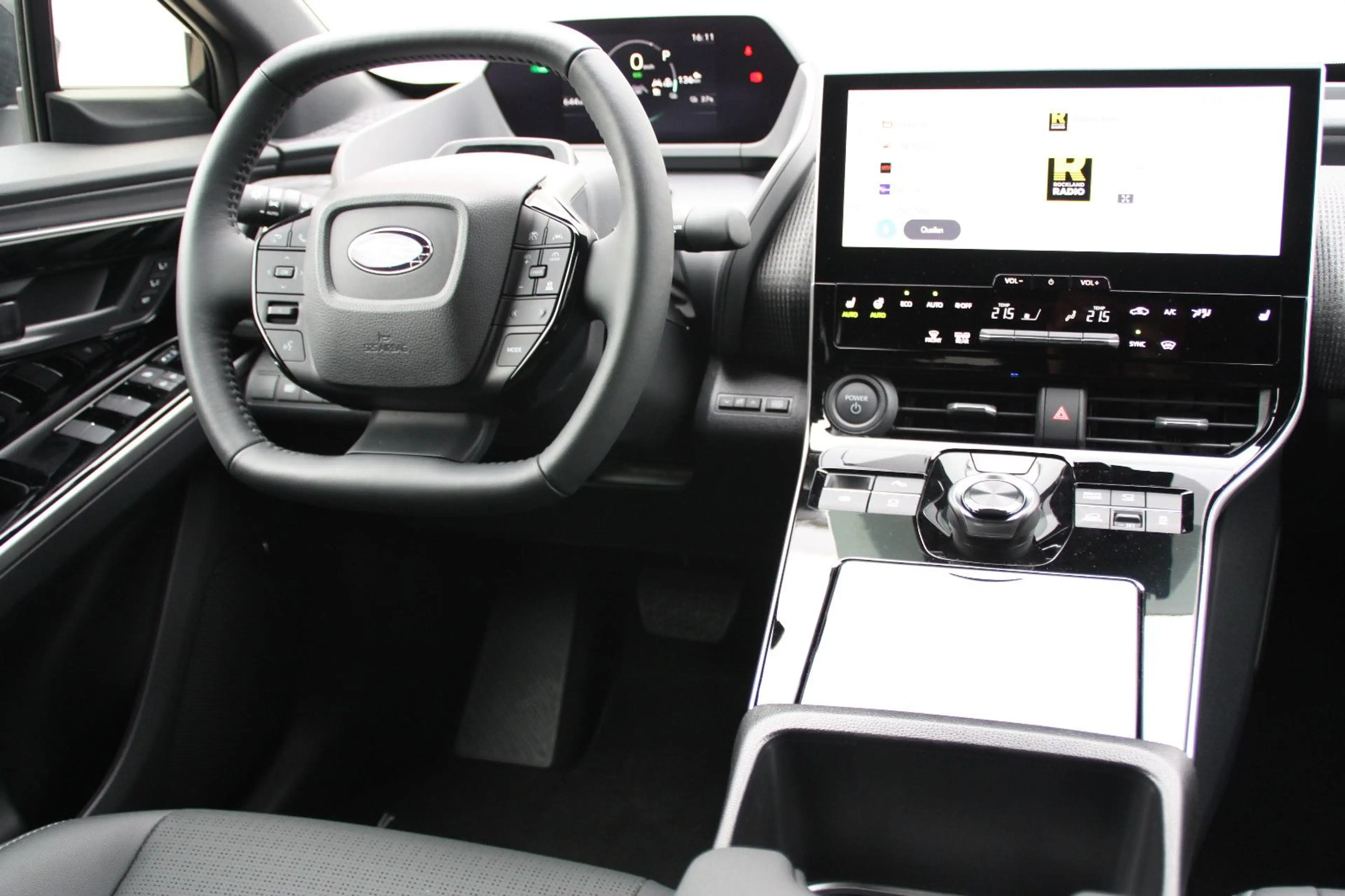 Subaru Solterra Platinum plus AWD Wärmepumpe / 3ph — photo 12