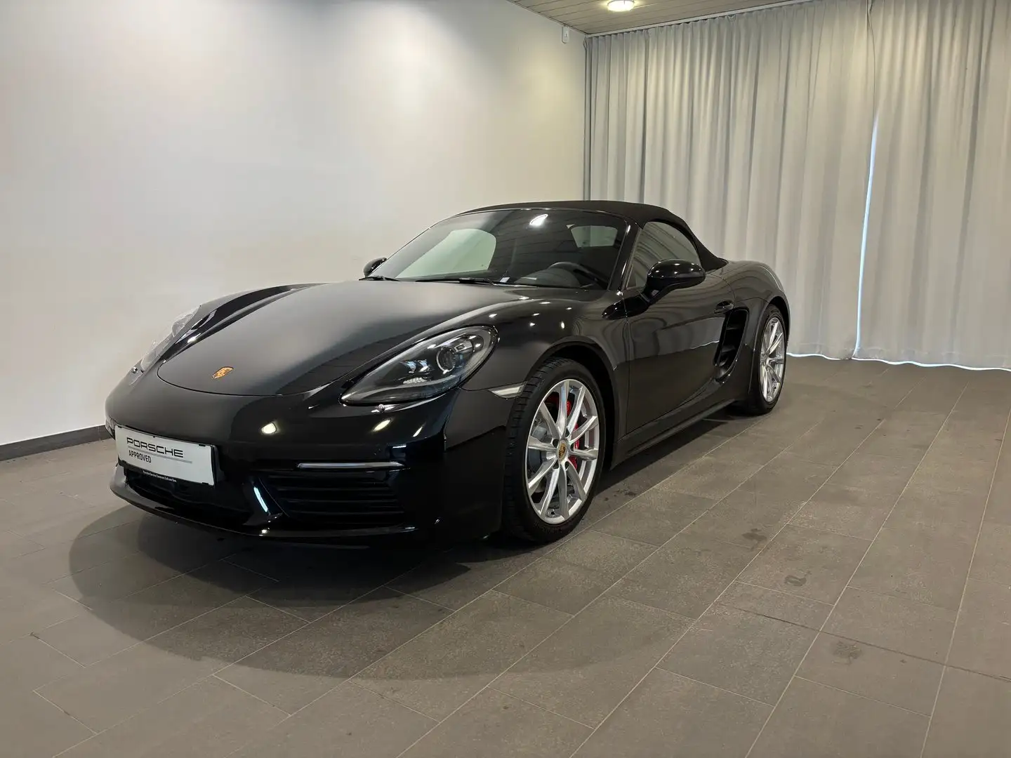 Porsche 718 Boxster S Schwarz - 1