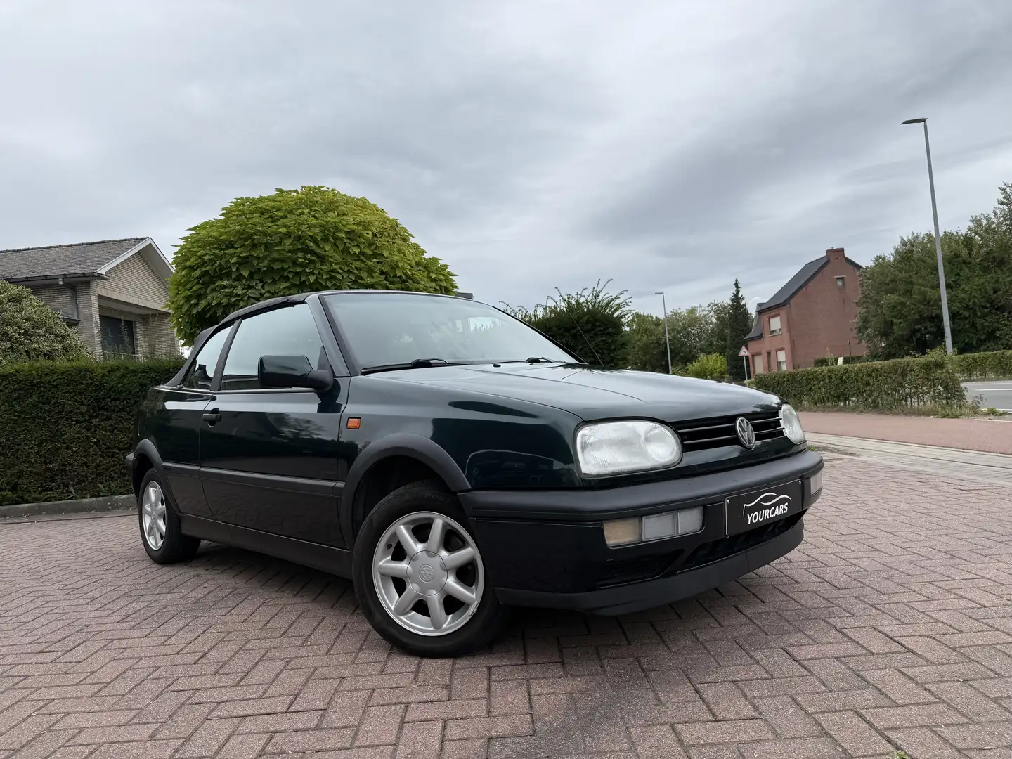 Volkswagen Golf Cabriolet 1.8i met keuring Vert - 2