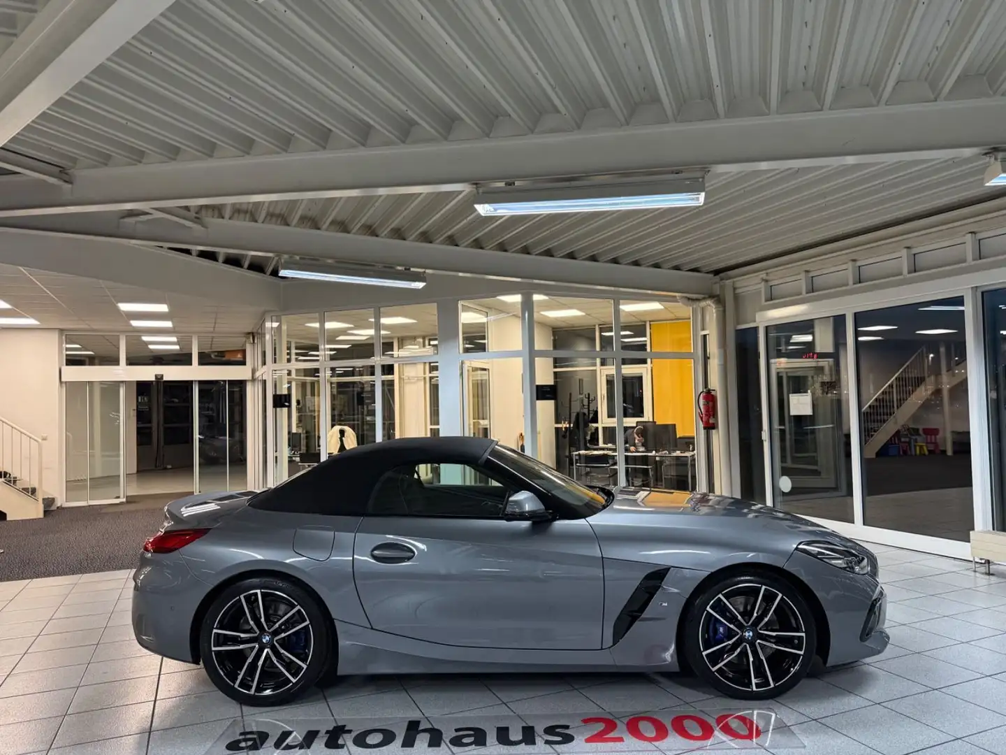 BMW Z4 Roadster sDrive 30i M Sportpaket HUD/CAM Grau - 2