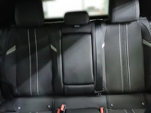 Opel Astra view 15