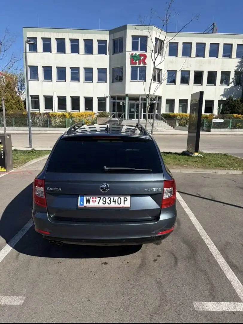 Skoda Superb Combi Ambition 2,0 TDI Green tec DSG - 2