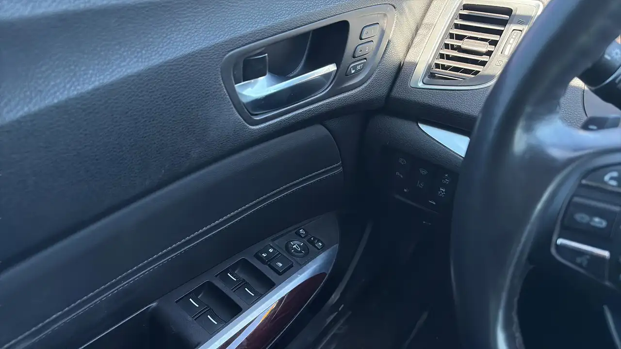 Acura TLX снимка Acura TLX