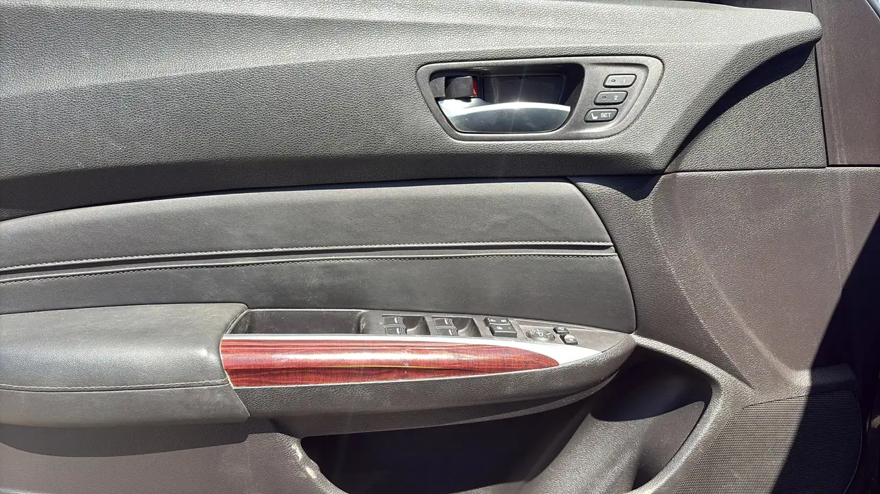 Acura TLX снимка Acura TLX