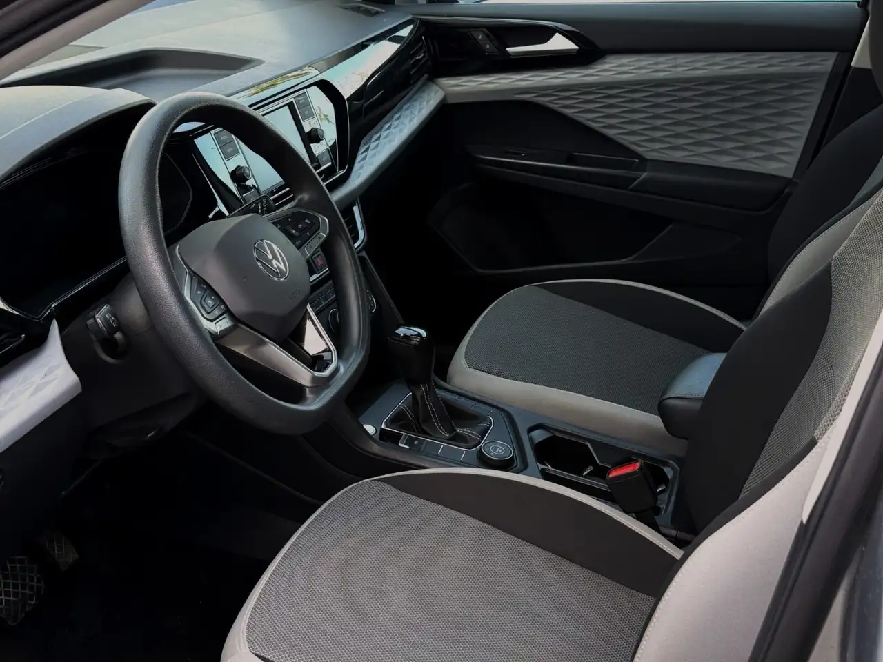 Volkswagen Taos снимка Volkswagen Taos