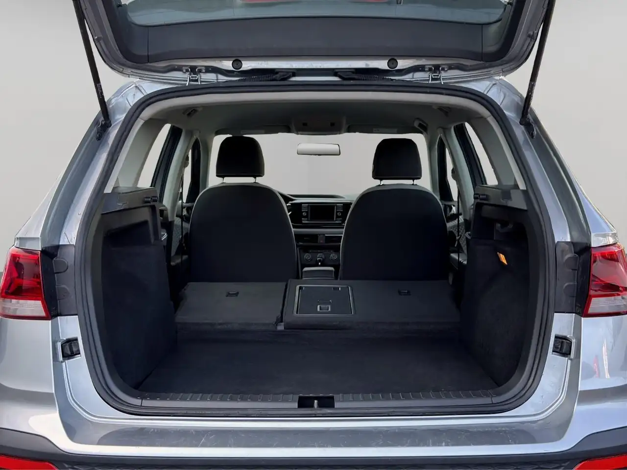 Volkswagen Taos снимка Volkswagen Taos